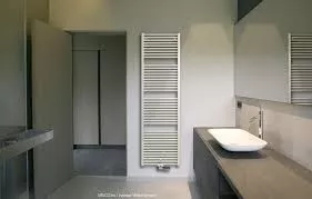 Vasco IRIS HDRM Licht Gebogen Handdoekradiator 2022 X 600 (1325 Watt) Kleur Ral 9016 - Afbeelding 4